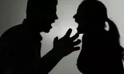 शादी से इंकार पर प्रेमिका का सिपाही के घर हाई वोल्टेज ड्रामा शादी से इंकार पर प्रेमिका का सिपाही के घर हाई वोल्टेज ड्रामा