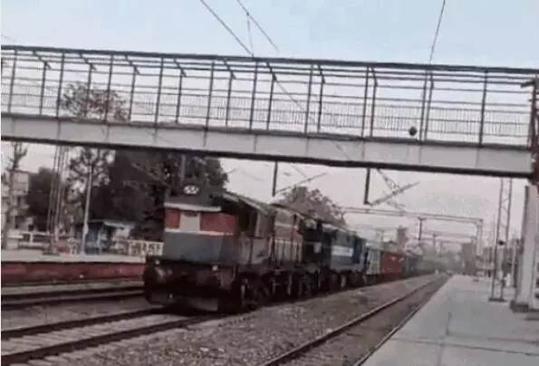 हादसे से सबक- बगैर गार्ड के नहीं चलेंगी माल गाड़ियां-फैसला तुरंत लागू हादसे से सबक- बगैर गार्ड के नहीं चलेंगी माल गाड़ियां-फैसला तुरंत लागू