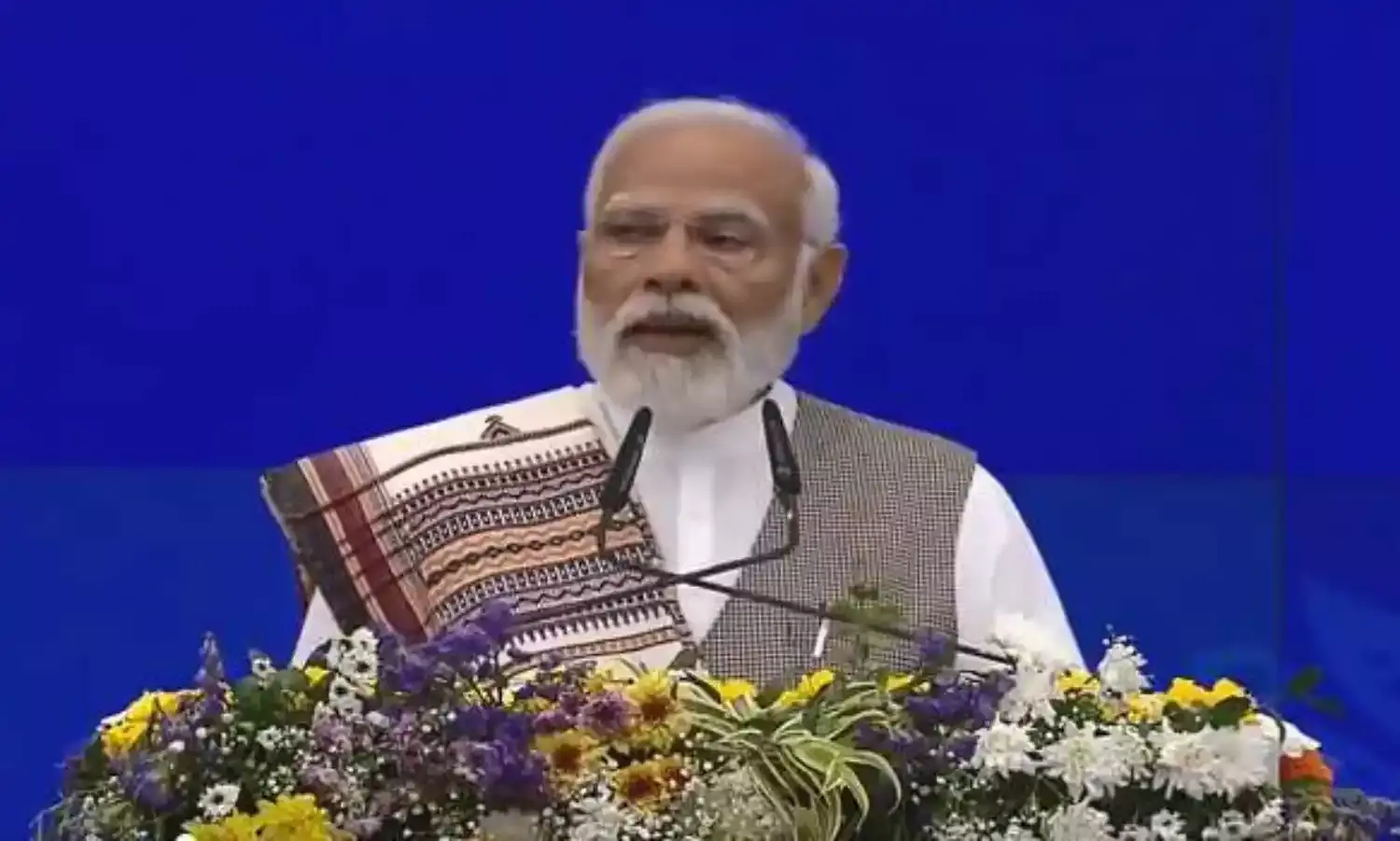 PM ने हजारो करोड़ रुपये की रेलवे परियोजनाओं का उद्घाटन, शिलान्यास किया