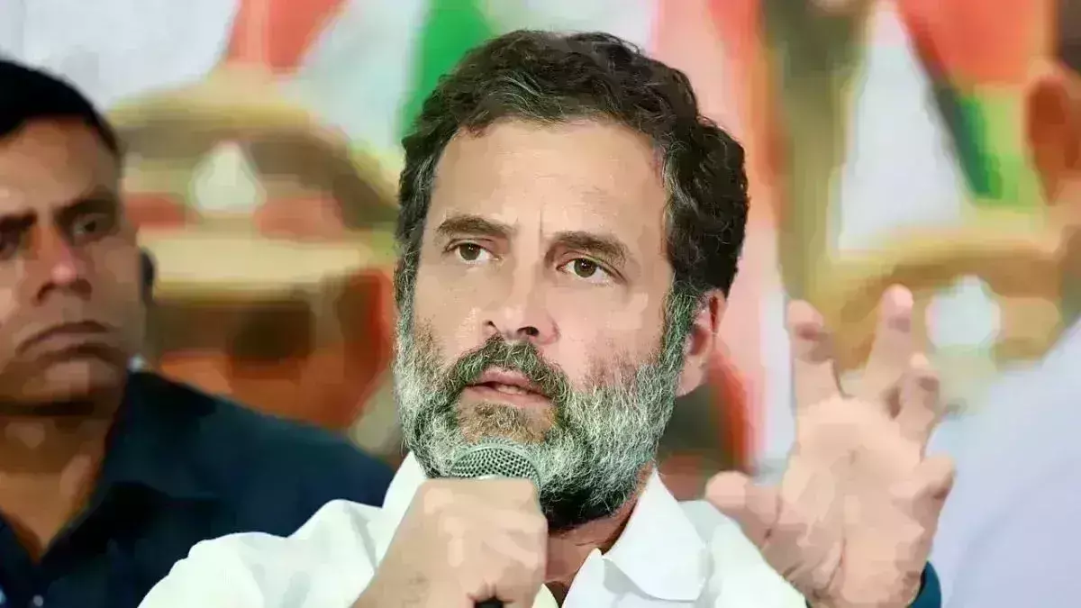 पीड़ित परिवार से मिले राहुल- बोले बनाऊंगा दबाव, नही होने देंगे अन्याय पीड़ित परिवार से मिले राहुल- बोले बनाऊंगा दबाव, नही होने देंगे अन्याय