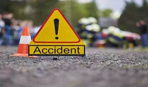सड़क दुर्घटना में 21 लोगों की हुई मौत- दर्जन लोग घायल- मची अफरा तफरी