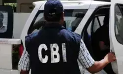 घूस ले रहे आयकर अधिकारी समेत CBI ने दो को दबोचा- रिश्वत नहीं...
