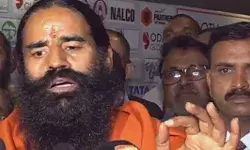 कोर्ट का सुप्रीम फरमान- बाबा रामदेव अदालत में हाजिर हो- बालकृष्ण को... कोर्ट का सुप्रीम फरमान- बाबा रामदेव अदालत में हाजिर हो- बालकृष्ण को...