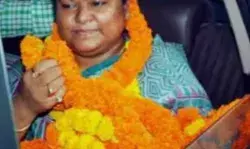 भाभी का देवर को झटका- सीता सोरेन ने झामुमो से दिया इस्तीफा भाभी का देवर को झटका- सीता सोरेन ने झामुमो से दिया इस्तीफा