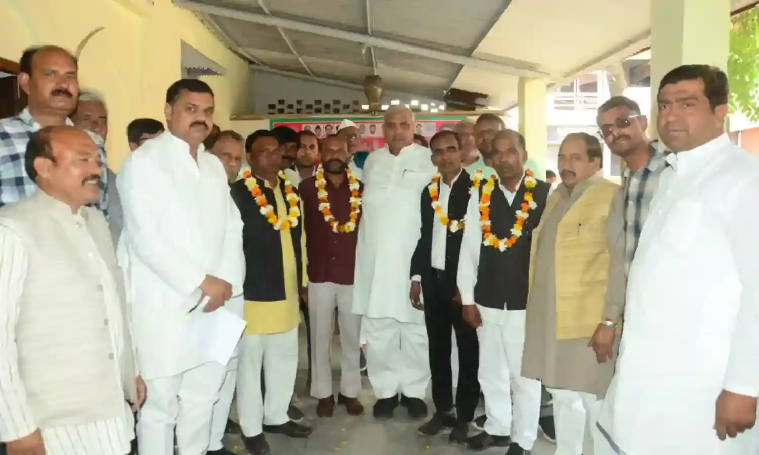 इंडिया गठबंधन के प्रत्याशी हरेंन्द्र मलिक को मिला 6 पार्टियों का समर्थन