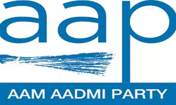 आप ने केजरीवाल के परिजनों को नज़रबंद करने का लगाया आरोप