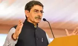 CJI की फटकार के बाद गवर्नर का यू टर्न- मंत्री को शपथ दिलाने को तैयार..