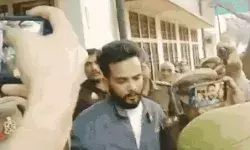 सांपों के जहर के सौदागर एल्विस को मिली जमानत-17 मार्च से... सांपों के जहर के सौदागर एल्विस को मिली जमानत-17 मार्च से...