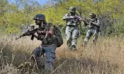 पुलिस और नक्सली मुठभेड़ में एक नक्सली मारा गया पुलिस और नक्सली मुठभेड़ में एक नक्सली मारा गया