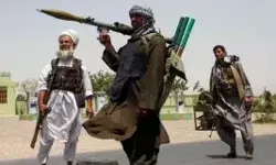 दूसरे सबसे बड़े एयर स्टेशन पर हमला- फायरिंग व धमाकों से दहला पाक दूसरे सबसे बड़े एयर स्टेशन पर हमला- फायरिंग व धमाकों से दहला पाक