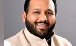 AAP नेताओं पर ED का नॉनस्टॉप एक्शन जारी- एक और नेता पर छापेमारी AAP नेताओं पर ED का नॉनस्टॉप एक्शन जारी- एक और नेता पर छापेमारी