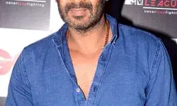 इस अभिनेता की फिल्म मैदान का गाना टीम इंडिया हैं हम रिलीज