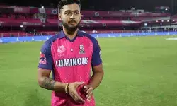 विषम परिस्थितियों में बल्लेबाजी करने की आदत है- पराग विषम परिस्थितियों में बल्लेबाजी करने की आदत है- पराग