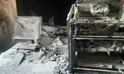 अस्पताल के सीटी स्कैन सेंटर मे लगी आग- बुझाते बुझाते कई कर्मचारी बेहोश अस्पताल के सीटी स्कैन सेंटर मे लगी आग- बुझाते बुझाते कई कर्मचारी बेहोश