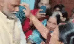 फटफटी पर सवार होकर पहुंचे पप्पू यादव ने किया नामांकन- आरजेडी कोटे.. फटफटी पर सवार होकर पहुंचे पप्पू यादव ने किया नामांकन- आरजेडी कोटे..