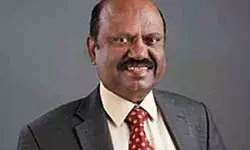 राज्यपाल ने शिक्षा मंत्री को हटाने का निर्देश दिया- बसु ने किया पलटवार राज्यपाल ने शिक्षा मंत्री को हटाने का निर्देश दिया- बसु ने किया पलटवार