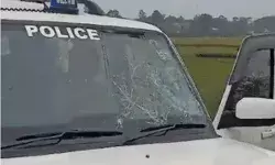 NIA टीम पर हमला- ममता ने पूछा क्या एनआईए ने पुलिस से ली थी परमिशन? NIA टीम पर हमला- ममता ने पूछा क्या एनआईए ने पुलिस से ली थी परमिशन?