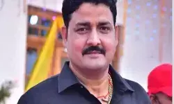 बीच तिराहे पर BJP नेता के भतीजे को गोलियों से भूनकर उतारा मौत के घाट बीच तिराहे पर BJP नेता के भतीजे को गोलियों से भूनकर उतारा मौत के घाट