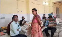 फूड प्वाइजनिंग ने मचाया कोहराम- 50 से भी ज्यादा लोग हुए बीमार