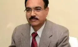 स्पेशल डीजी रहे पूर्व आईपीएस वाराणसी में पीएम के खिलाफ लड़ेंगे चुनाव