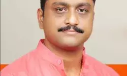 प्रतिष्ठान पर बैठे BJP नेता ने खुद को मारी गोली- अस्पताल में भर्ती प्रतिष्ठान पर बैठे BJP नेता ने खुद को मारी गोली- अस्पताल में भर्ती