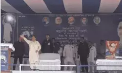 चुनाव में पहली बार प्रकट हुई मायावती रैली में बोली- BJP एवं कांग्रेस.. चुनाव में पहली बार प्रकट हुई मायावती रैली में बोली- BJP एवं कांग्रेस..