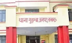 लड़के से फोन पर बात करने पर बाप ने बेटी को दरांती से काटा लड़के से फोन पर बात करने पर बाप ने बेटी को दरांती से काटा