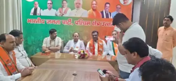 पूर्व मंत्री की आखिर हो ही गई BJP में एंट्री- चुनाव से पहले मिला मौका पूर्व मंत्री की आखिर हो ही गई BJP में एंट्री- चुनाव से पहले मिला मौका
