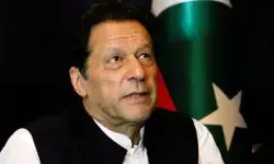 पूर्व PM की सेना प्रमुख को धमकी- मेरी पत्नी को कुछ हुआ तो छोड़ूंगा नही पूर्व PM की सेना प्रमुख को धमकी- मेरी पत्नी को कुछ हुआ तो छोड़ूंगा नही