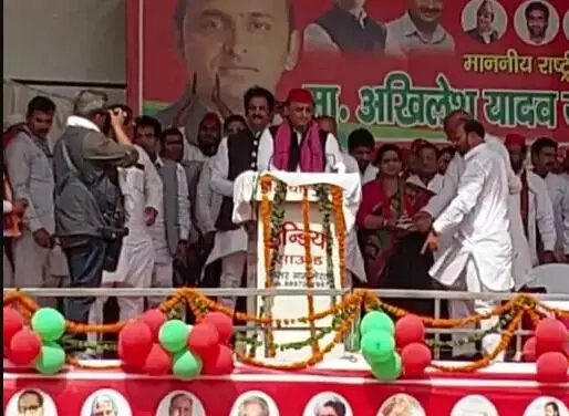 बोले अखिलेश- पश्चिम से चली हवा में BJP की फिल्म पहले चरण में फ्लॉप