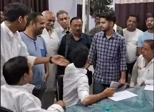 BJP प्रत्याशी के रोड शो में जेबकतरों की रही मौज- उडाये नगदी मोबाइल