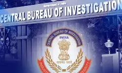 CBI की संदेशखाली में छापेमारी- भारी मात्रा में गोला बारूद हथियार बरामद CBI की संदेशखाली में छापेमारी- भारी मात्रा में गोला बारूद हथियार बरामद