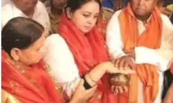 लोकसभा चुनाव 2024- बेटियों की जीत के लिए लालू को कथा का सहारा लोकसभा चुनाव 2024- बेटियों की जीत के लिए लालू को कथा का सहारा