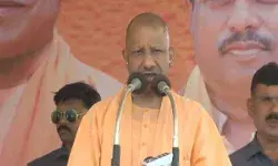 भारत के भविष्य को सुरक्षित करने के लिए मोदी जरूरी है: CM योगी भारत के भविष्य को सुरक्षित करने के लिए मोदी जरूरी है: CM योगी