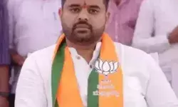 यौन शोषण का आरोपी पूर्व PM का सांसद पोता देश छोड़कर भागा यौन शोषण का आरोपी पूर्व PM का सांसद पोता देश छोड़कर भागा