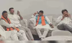 नामांकन वापस लेकर मैदान छोड़कर भागे कांग्रेस कैंडिडेट BJP में शामिल नामांकन वापस लेकर मैदान छोड़कर भागे कांग्रेस कैंडिडेट BJP में शामिल