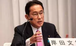 चुनाव में मिली हार के बाद प्रधानमंत्री ने पद छोड़ने से किया इनकार