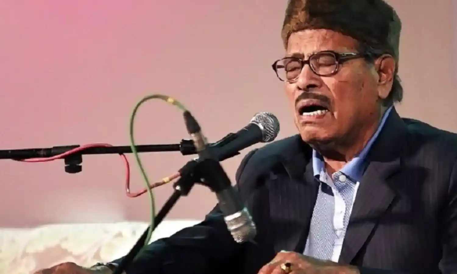 शास्त्रीय संगीत को फिल्म जगत में विशिष्ट पहचान दिलाई मन्ना डे ने