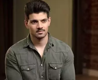 एक्शन-एंटरटेनर फिल्म में नजर आयेंगे सूरज पंचोली एक्शन-एंटरटेनर फिल्म में नजर आयेंगे सूरज पंचोली