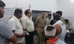 तेज रफ्तार कार पेड़ से टकराई- तीन महिलाओं की मौत- सात जख्मी तेज रफ्तार कार पेड़ से टकराई- तीन महिलाओं की मौत- सात जख्मी