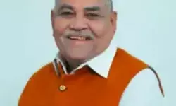 बेटे की बगावत को लेकर भाजपा का MLA को कारण बताओं नोटिस जारी बेटे की बगावत को लेकर भाजपा का MLA को कारण बताओं नोटिस जारी