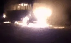 मतदानकर्मियों को लेकर लौट रही बस में लगी आग- EVM भी जली