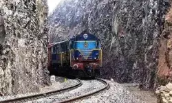 RTI में निकली रेलमंत्री के रेलवे ट्रैक बनाने के दावों की हवा- 15....