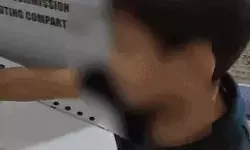 नाबालिग से वोट डलवाने वाले जिला पंचायत सदस्य पर FIR-पोलिंग पार्टी सस्पेंड