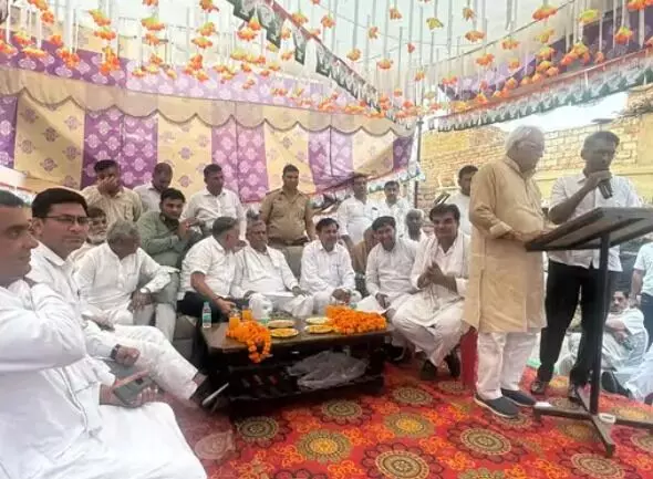 बसपा कैंडिडेट नामांकन वापस लेकर कांग्रेस के पाले में पहुंचे