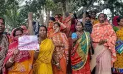 संदेशखाली मामले में यू टर्न जारी- अब दूसरी बोली नहीं हुआ दुष्कर्म संदेशखाली मामले में यू टर्न जारी- अब दूसरी बोली नहीं हुआ दुष्कर्म