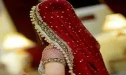 बारात लेकर पहुंची लड़की को देखते ही ताला लगाकर फरार हुआ परिवार