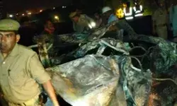 मौत का झपटा- दुल्हन लेने जा रहे दूल्हे समेत चार लोग कार में जिंदा जले