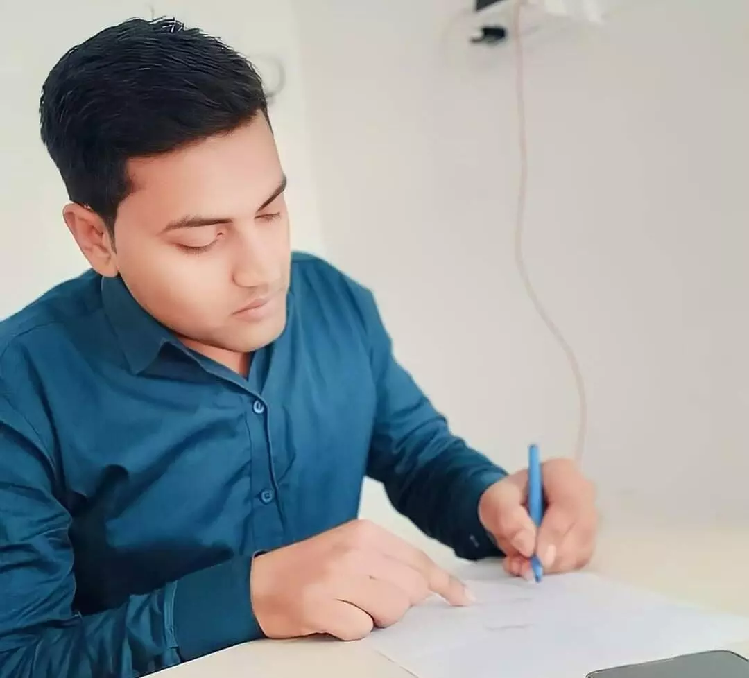 मदर्स-डे: नाफरमानी औलाद की मां के प्रेम की झूठी तस्वीरें हो रही अपलोड मदर्स-डे: नाफरमानी औलाद की मां के प्रेम की झूठी तस्वीरें हो रही अपलोड