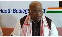 खड़गे के सहयोगी दलों को पत्र पर चुनाव आयोग की प्रतिक्रिया अनुचित- गहलोत